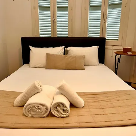 Cozy Corner 2 Bdr Center Platform 357 Ltd 公寓 *