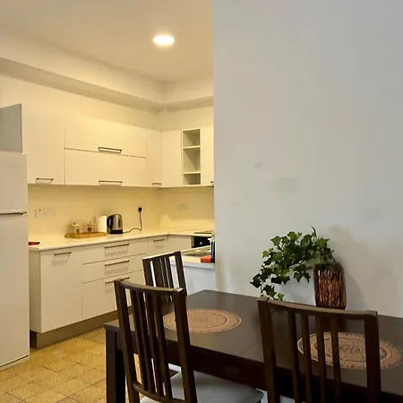 Cozy Corner 2 Bdr Center Platform 357 Ltd * 尼科西亚