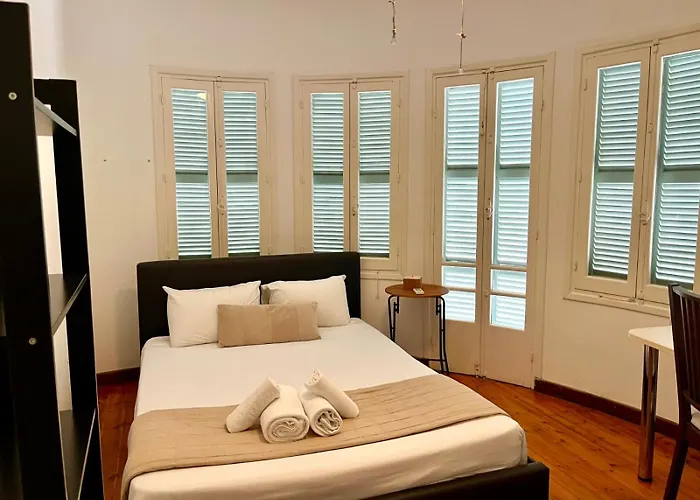 Cozy Corner 2 Bdr Center Platform 357 Ltd 尼科西亚